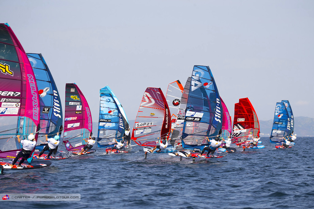 『Fly! ANA Windsurfing World Cup Yokosuka Miura Japan』Foil Start