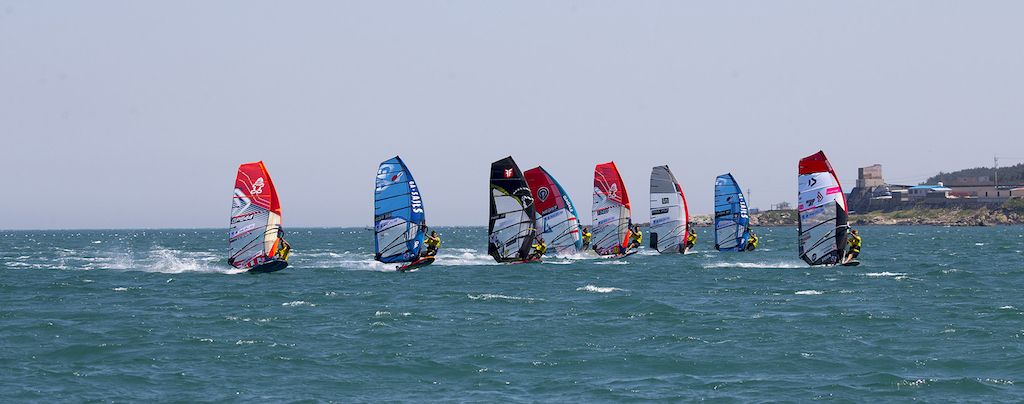 Jordy Vonk(NED-69)Smokes The Pack