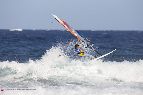 Hayata Ishii(J-775)/ ⒸJohn Carter_pwaworldtour.com