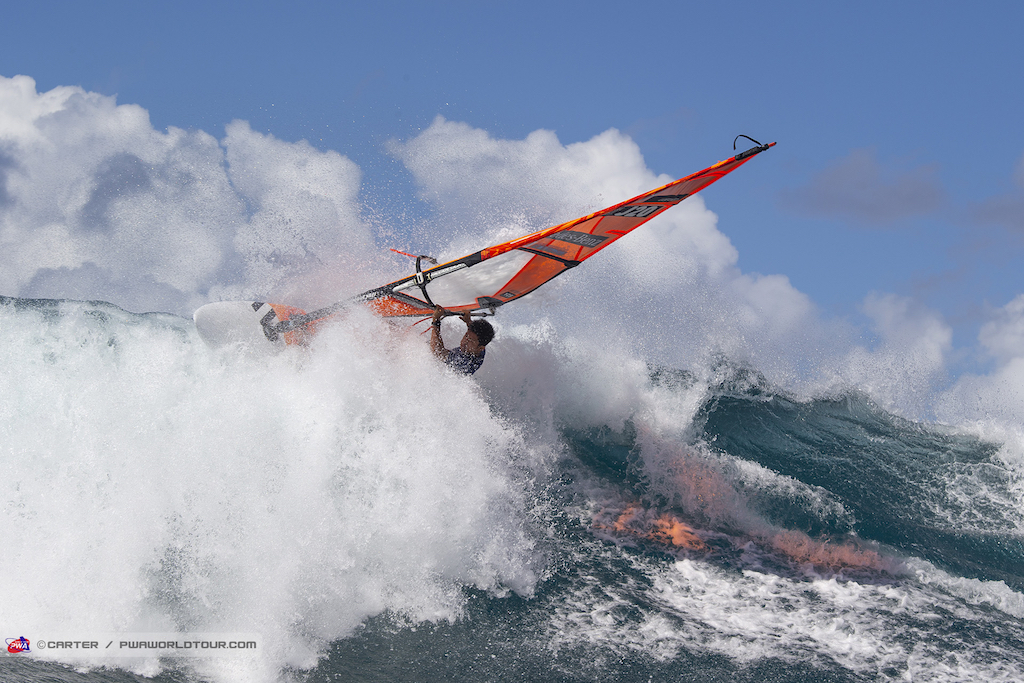 Takara Ishii(J-20)/ ⒸJohn Carter_pwaworldtour.com