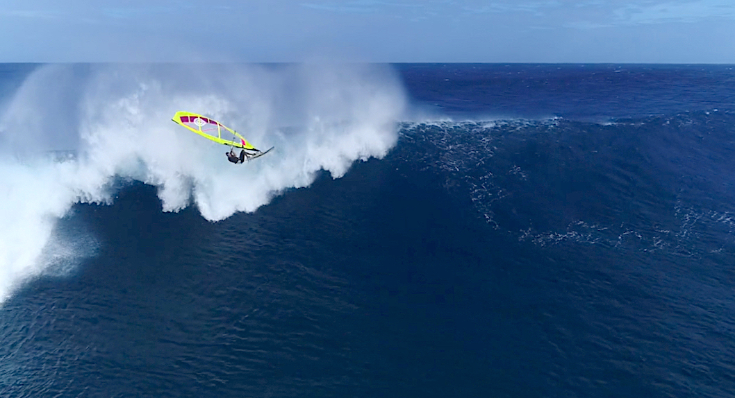 Marcilio Brawzinho Browne(BRA-105)@ “Cloud-Break” Fiji, 2019 August