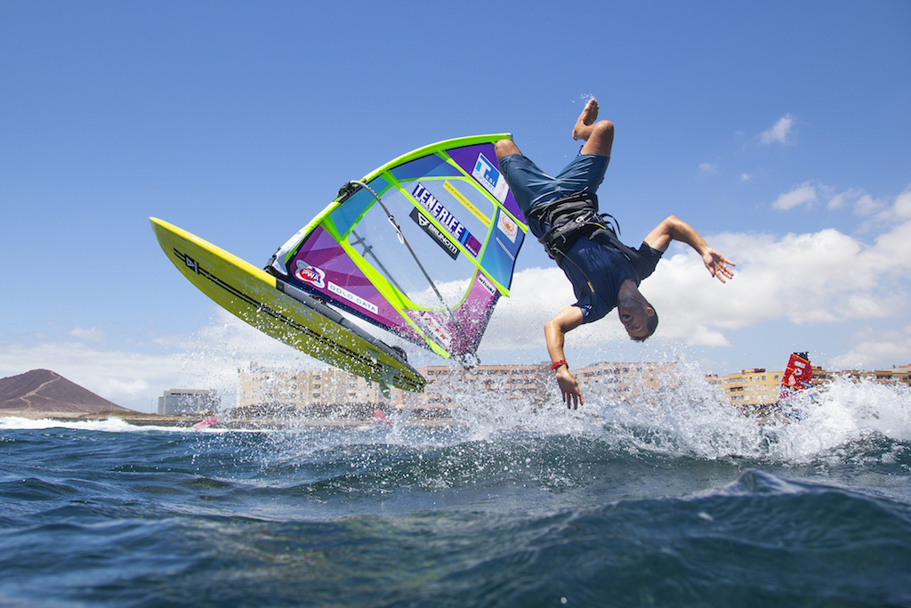 Ricardo Campello(V-111)@ Tenerife 2019 / ⒸJohn Carter_pwaworldtour.com