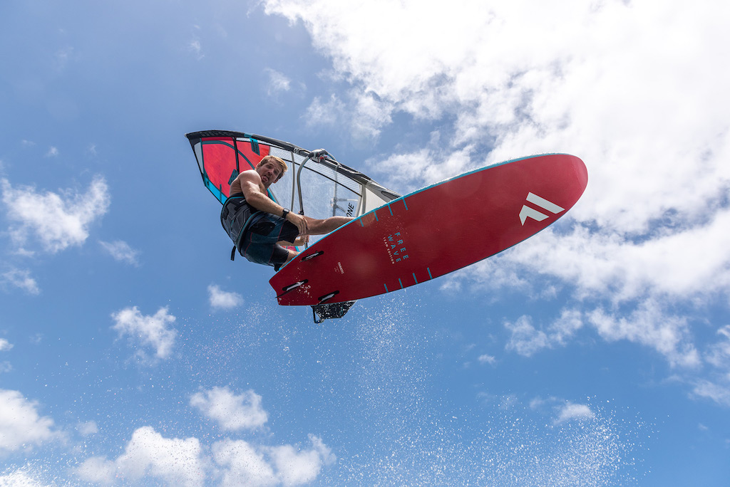 Adam Lewis(K-516)/ ⒸFish Bowl Diaries_Fanatic Windsurf 2021