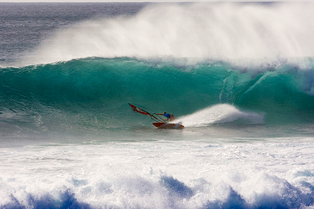 Josh Angulo（CV-1）Cabo Verde 2009／ⒸJohn Carter_pwaworldtour.com