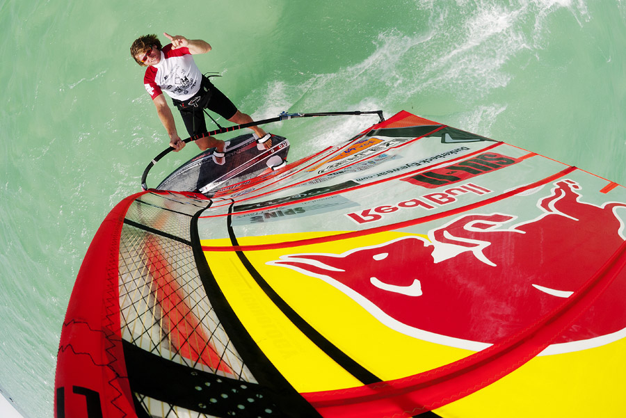 Björn Dunkerbeck（SUI-11）Aruba 2011 / ⒸJohn Carter_pwaworldtour.com 