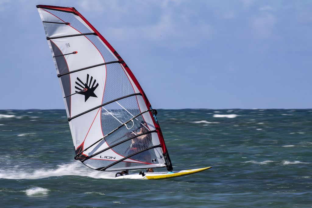 EZZY SAILS | Windsurfing magazine（ウインドサーフィンマガジン）