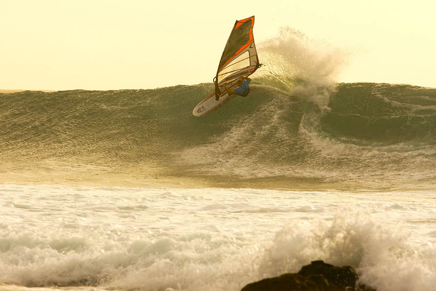 Scott McKercher（KA-181）@ Cabo Verde 2009 / ⒸJohn Carter_pwaworldtour.com ※ここに掲載する写真は取材時のそれではありません