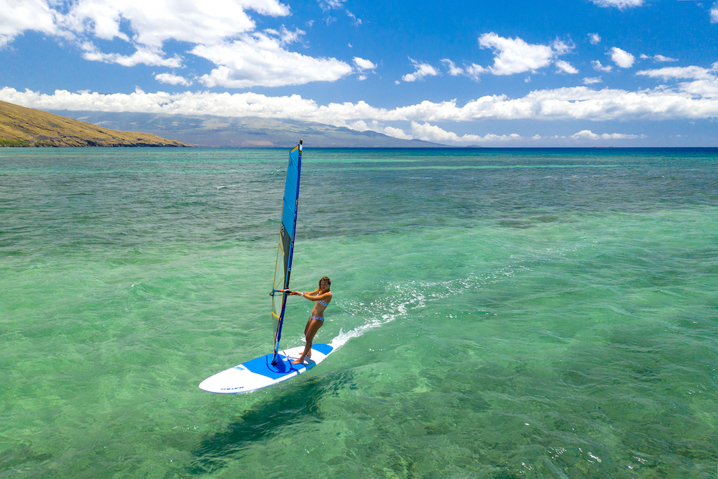 Kailua, Oahu, Manca Notar / Ⓒfrankiebees_Naish Windsurfing 2020